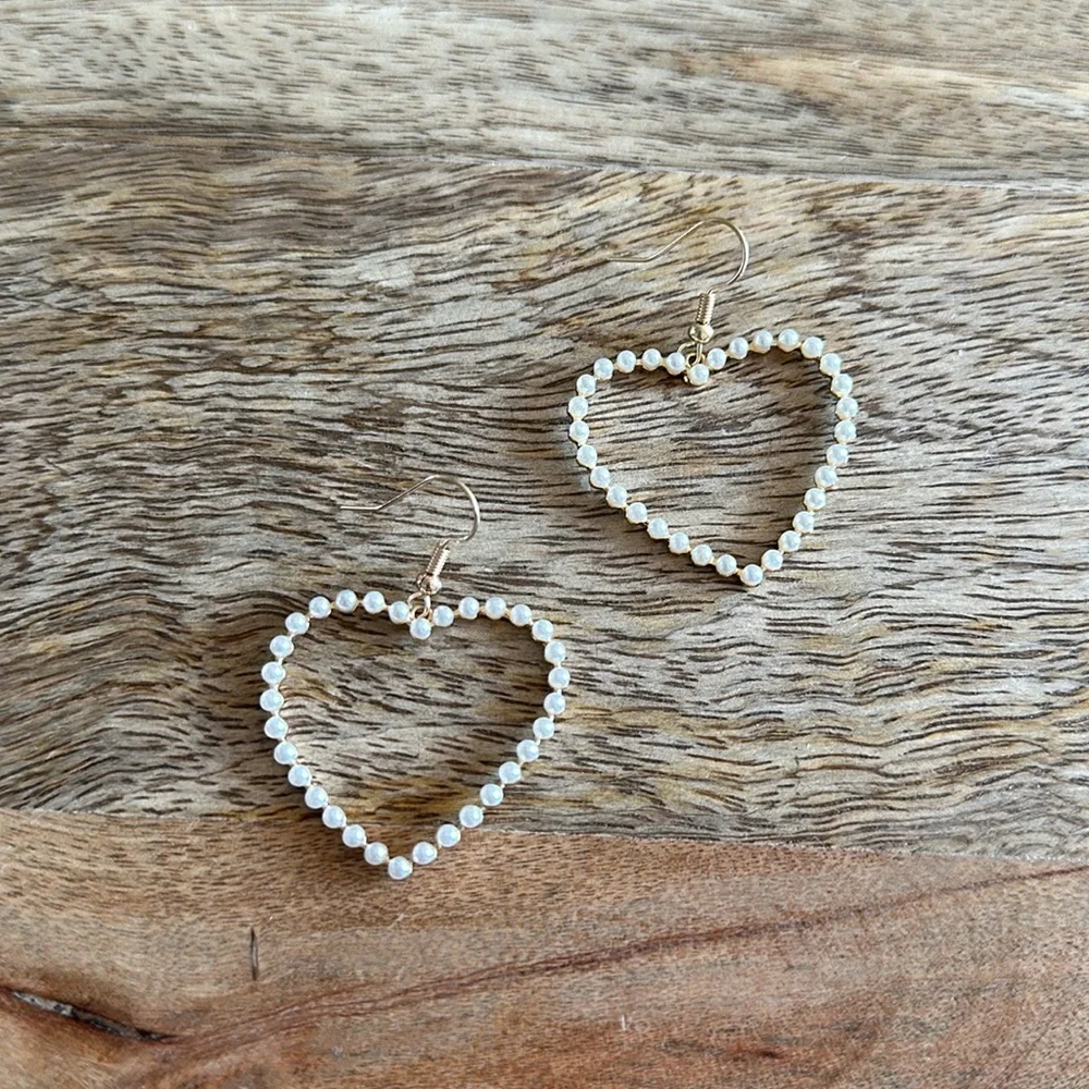 House of Harlow 1960 Pearl Embellished Heart Earrings NWT